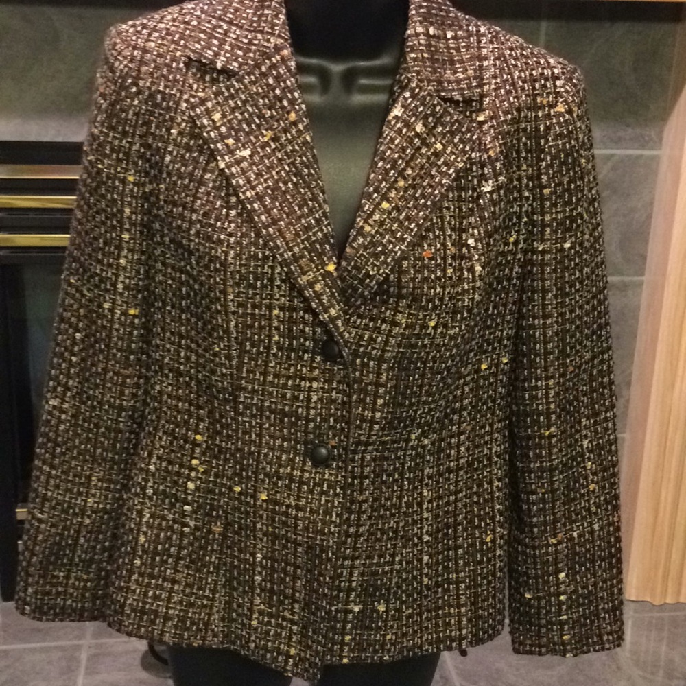Petite Le Suit Jacket,tweed one button front. 4P
